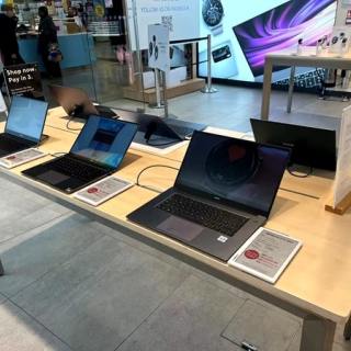 Série mince d'étiquettes intelligentes à encre électronique multilingue de 7,5 pouces