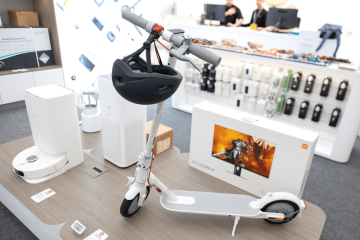 Le PDG de Xiaomi a publié un tweet avec YalaTech Digital Price Labels